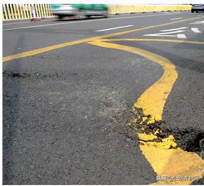 公路養(yǎng)護網(wǎng) 瀝青路面四類經(jīng)典 病害 處理方案,選對設備也很關(guān)鍵